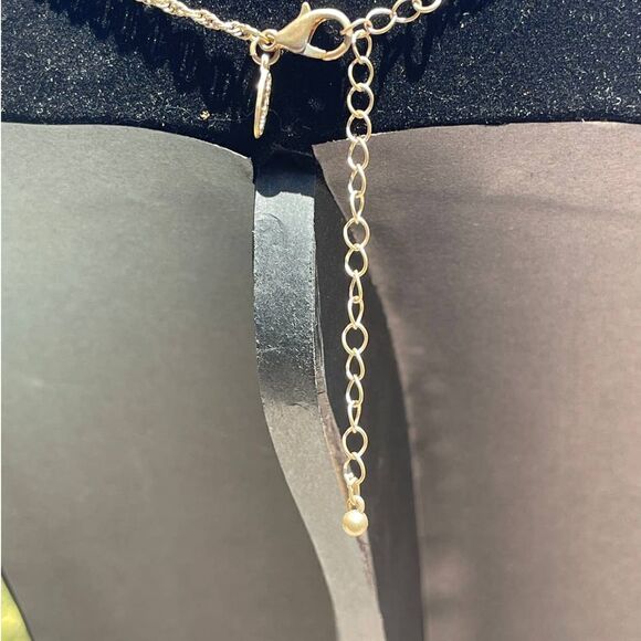 Envious Brushed Gold Tone Long Chain with Fushia Leather Tasle - Picture 2 of 6